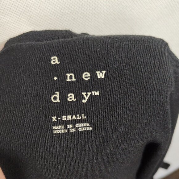 A New Day Black One Shoulder Crop Top Women Size XS Ruffle Neckline Banded Hem - Picture 6 of 8